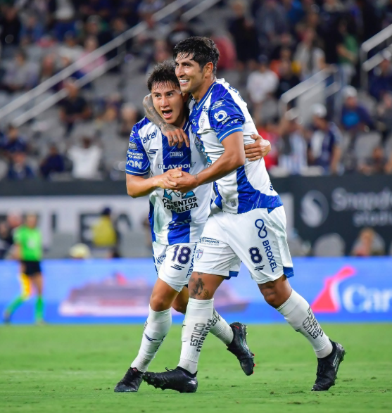 Pachuca resiste y vence